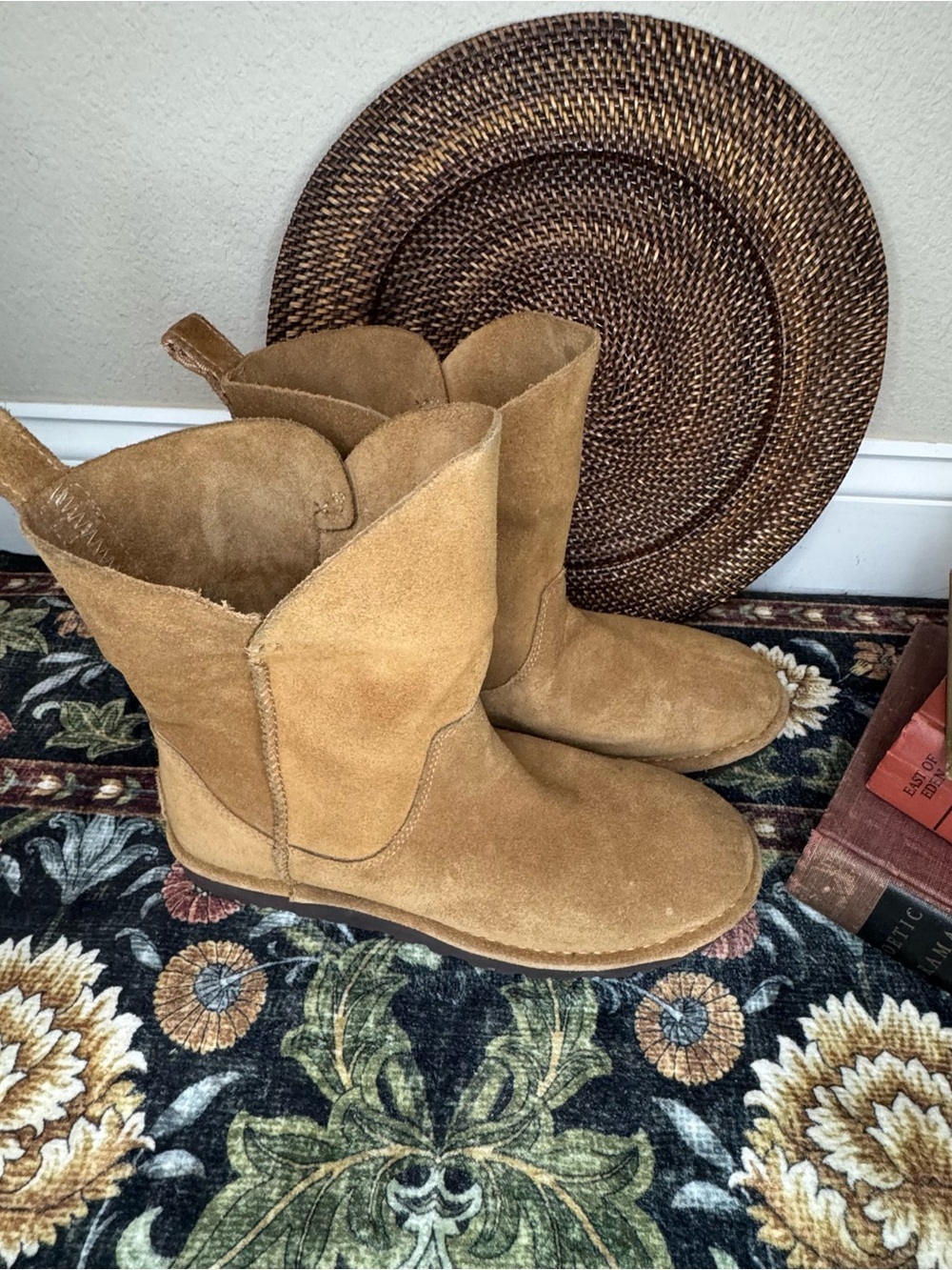 UGG | Alida Suede Tan Unlined Boots Size 9 - Picture 3 of 12